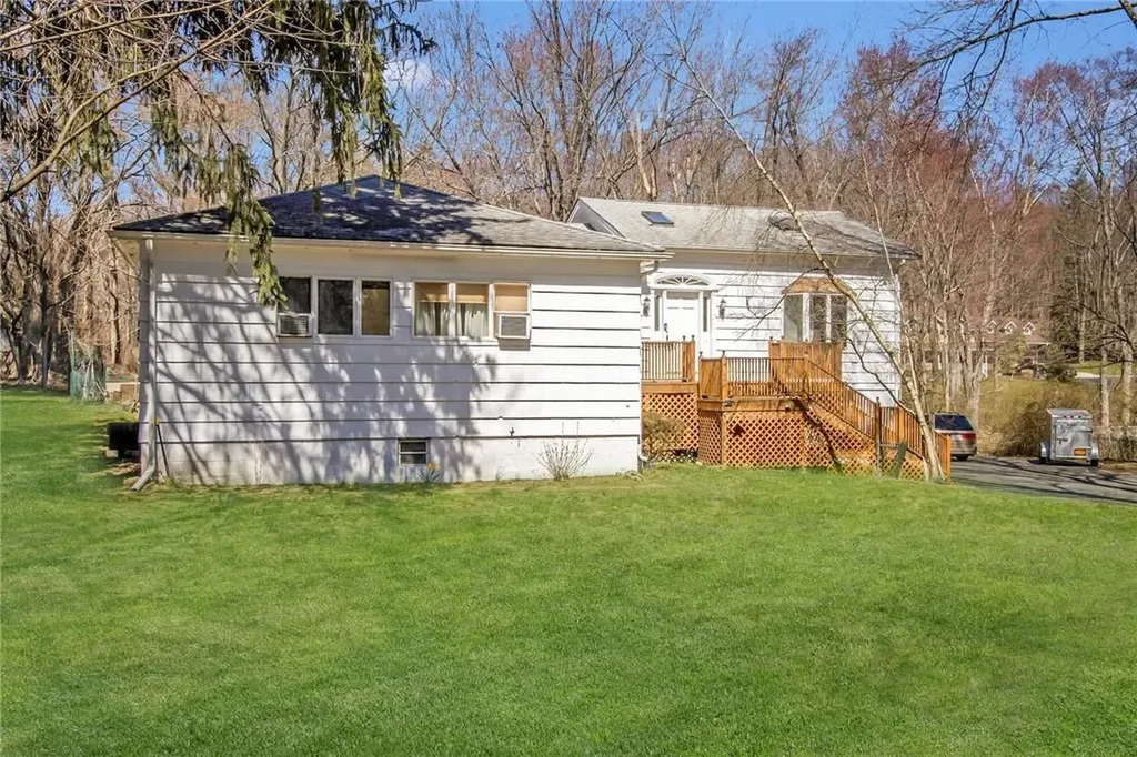 272 Germonds Road West Nyack NY 10994