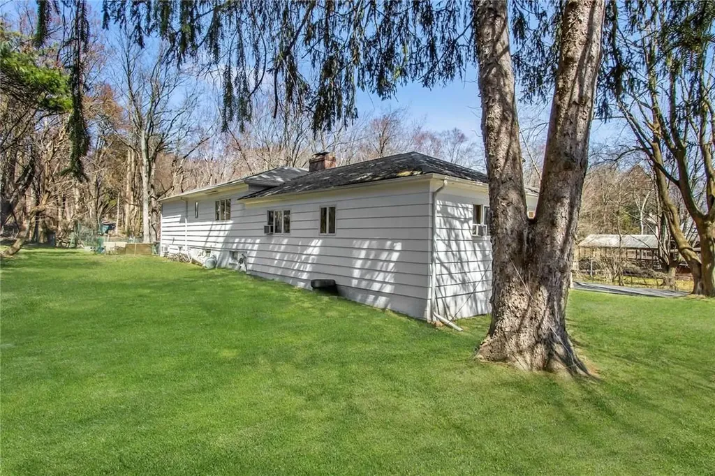 272 Germonds Road West Nyack NY 10994