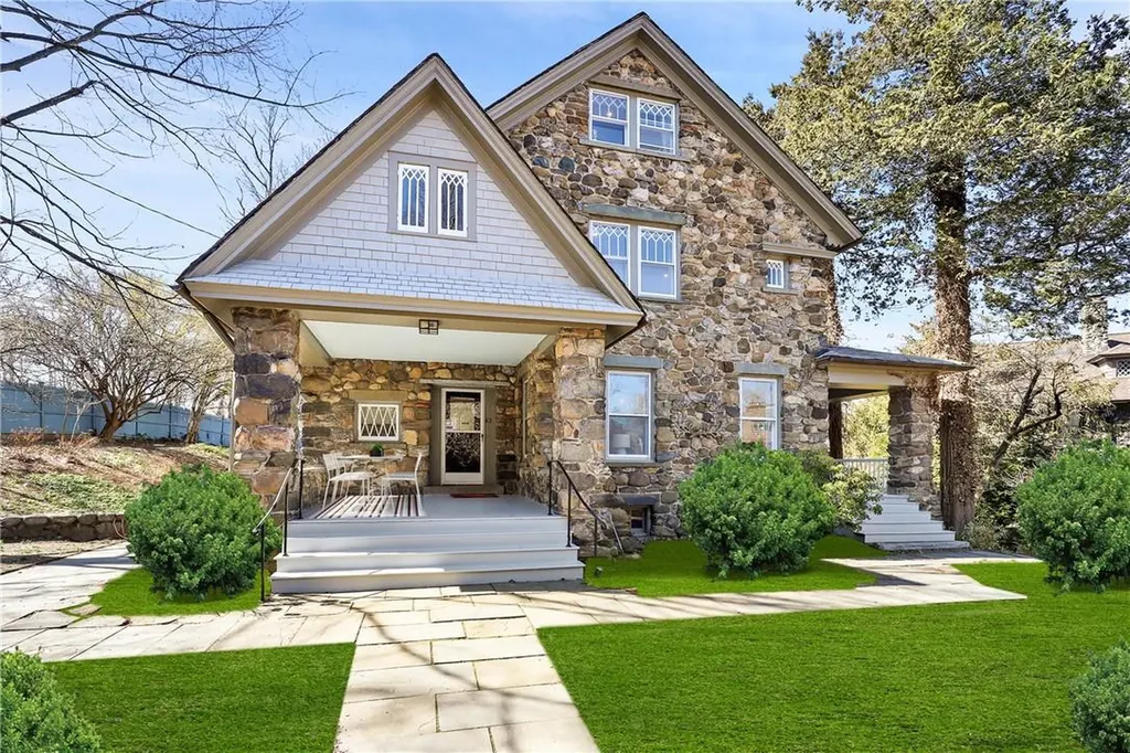 63 Chestnut Street Dobbs Ferry NY 10522