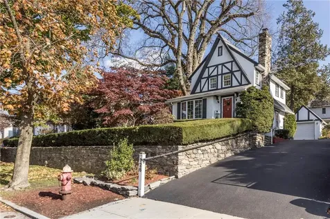 126 Hoover Road Yonkers NY 10710