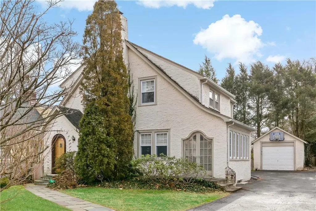 64 Sprague Road Scarsdale NY 10583