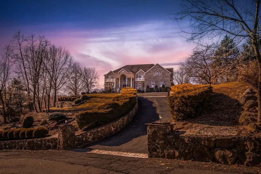 2 Collaberg Road Stony Point NY 10980