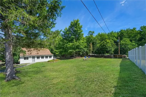533 Oscawana Lake Road Putnam Valley NY 10579