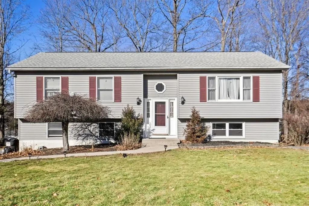 6 Massachusetts Drive Newburgh NY 12550