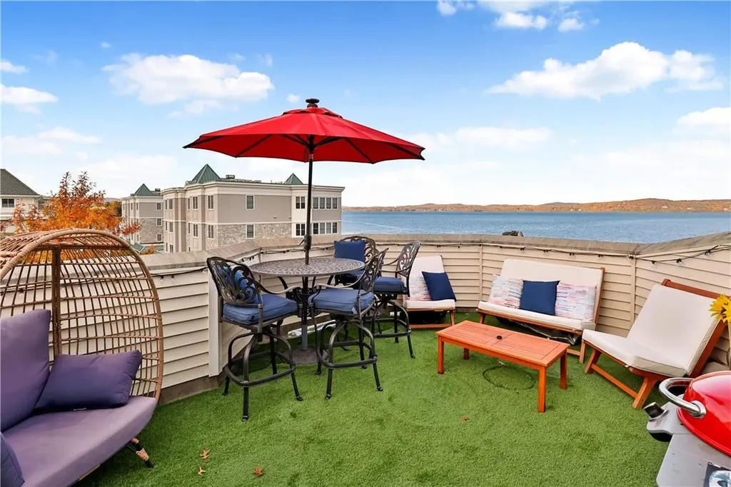 39 Harbor Pointe Drive Haverstraw NY 10927