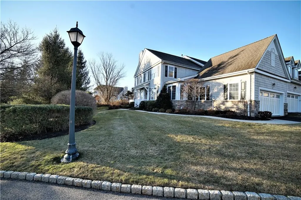 17 Turnberry Court Monroe NY 10950