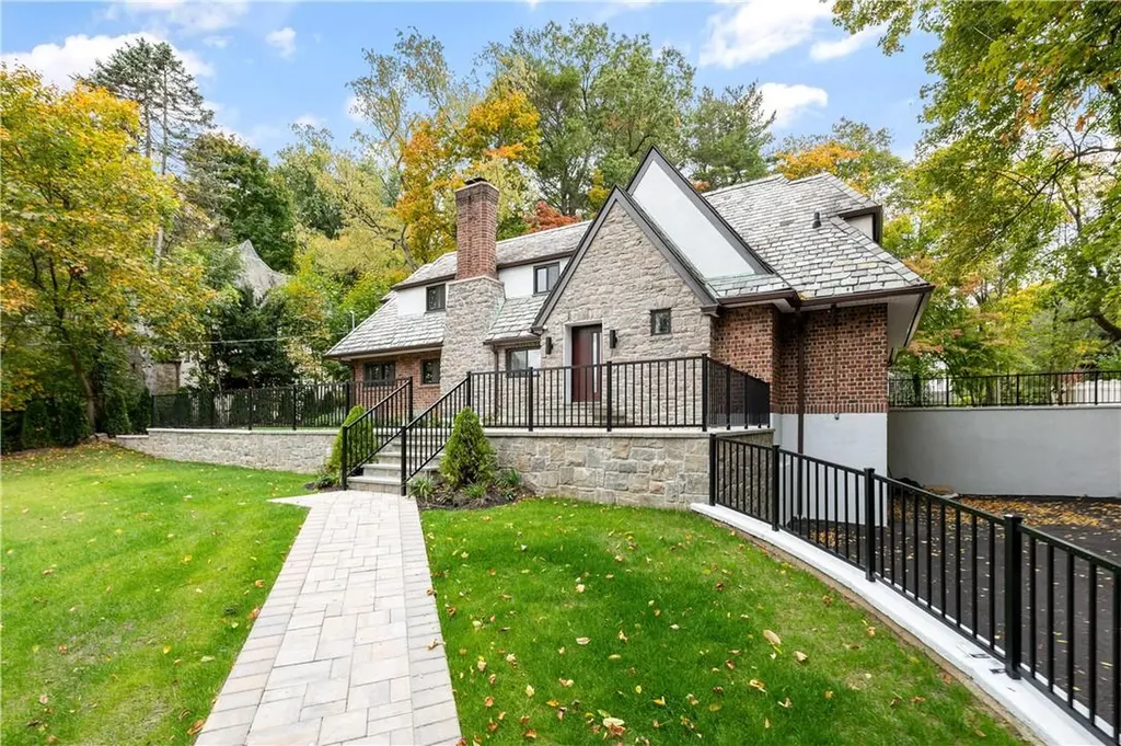 1203 Post Road Scarsdale NY 10583