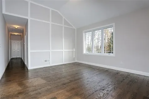 863 Mulberry Road Valley Cottage NY 10989