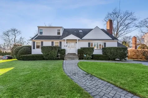 118 New Wilmot Road Scarsdale NY 10583