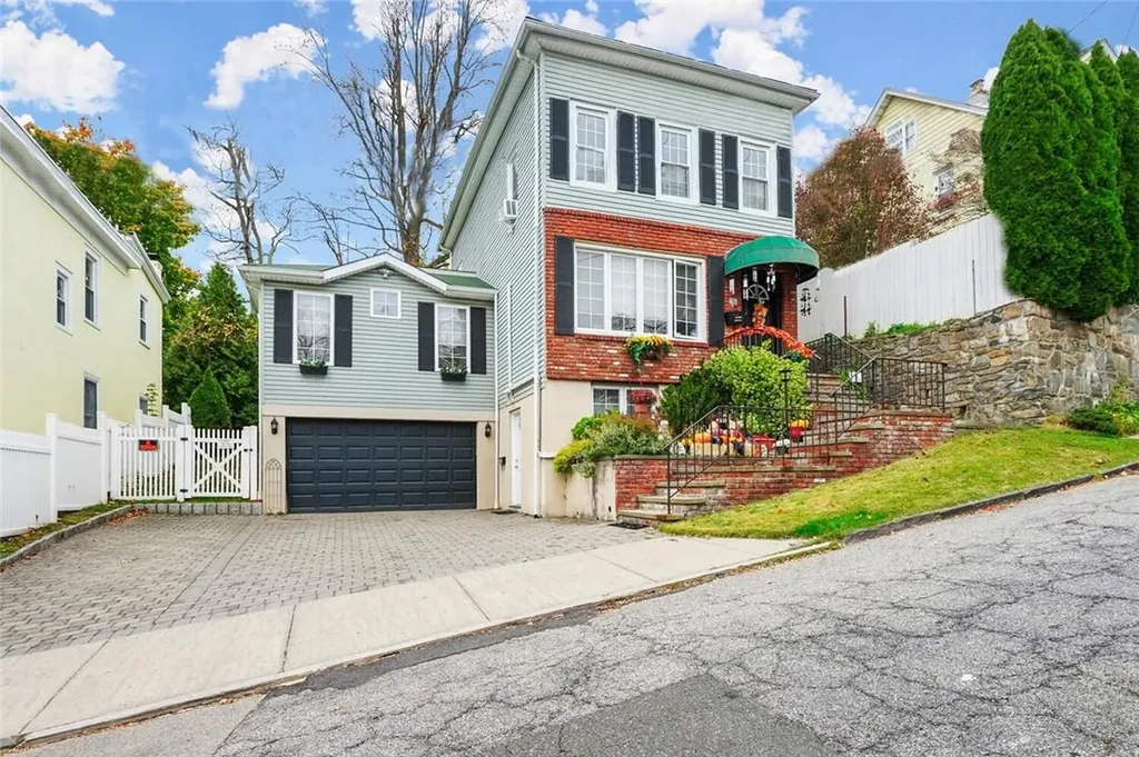 36 Rochambeau Avenue Dobbs Ferry NY 10522