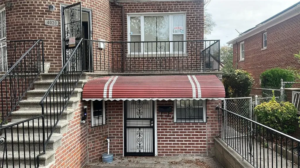 4020 Harper Avenue Bronx NY 10466