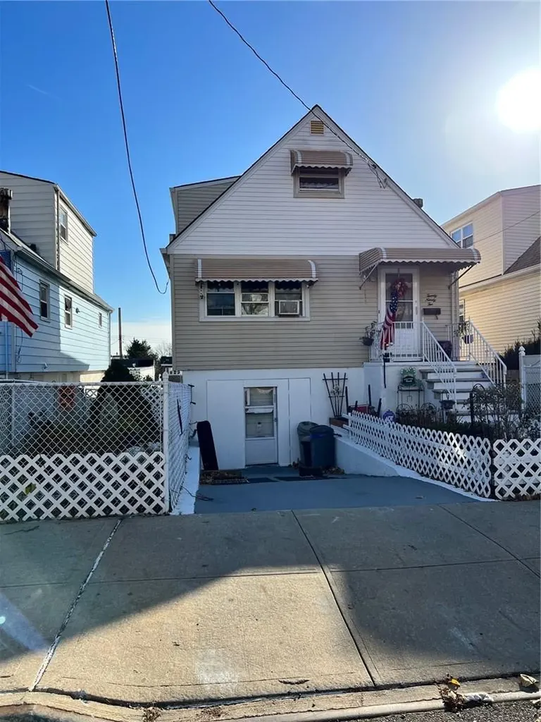 2092 Virgil Place Bronx NY 10473