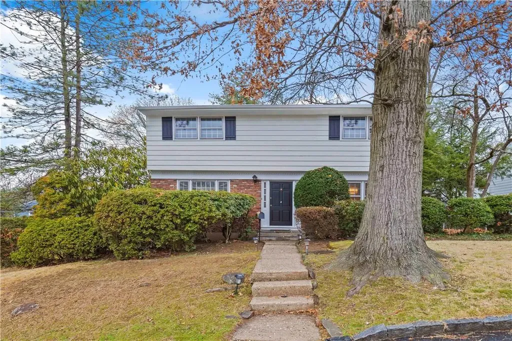 4 Wood Avenue Ardsley NY 10502