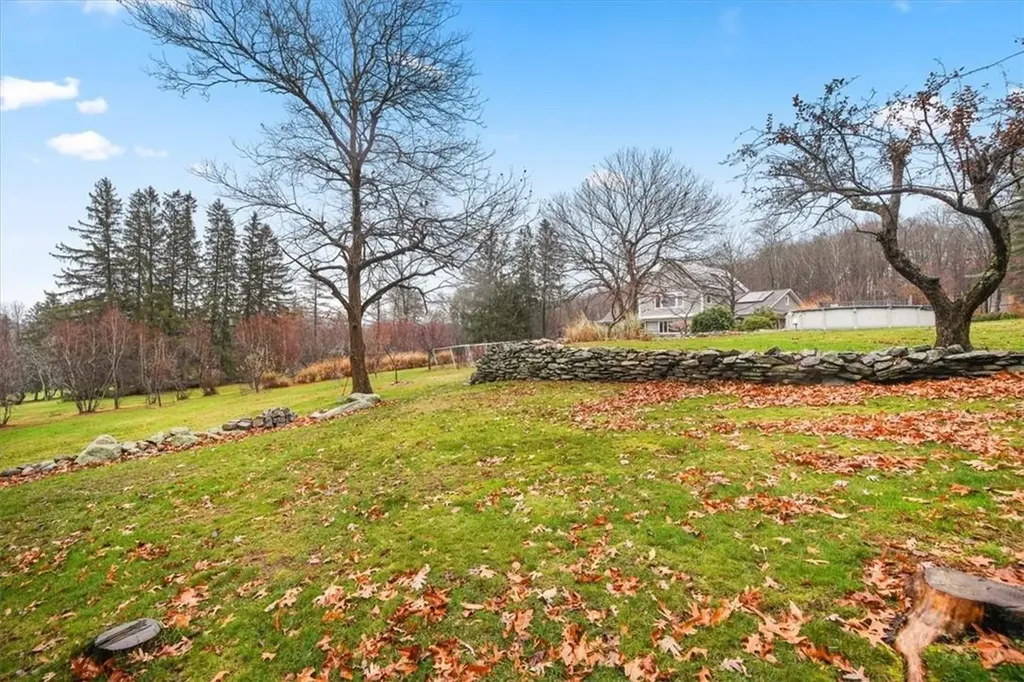24 Moseman Avenue Katonah NY 10536