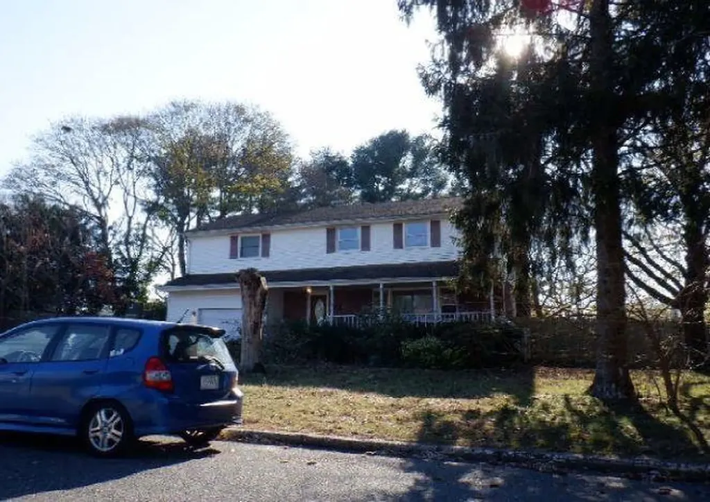 12 Arbor Lane Centereach NY 11720