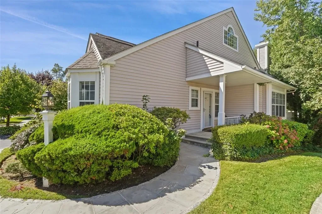 11 Deerfoot Lane Yonkers NY 10710