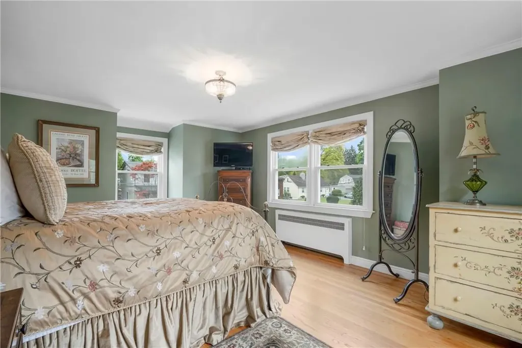 25 Miller Terrace White Plains NY 10607