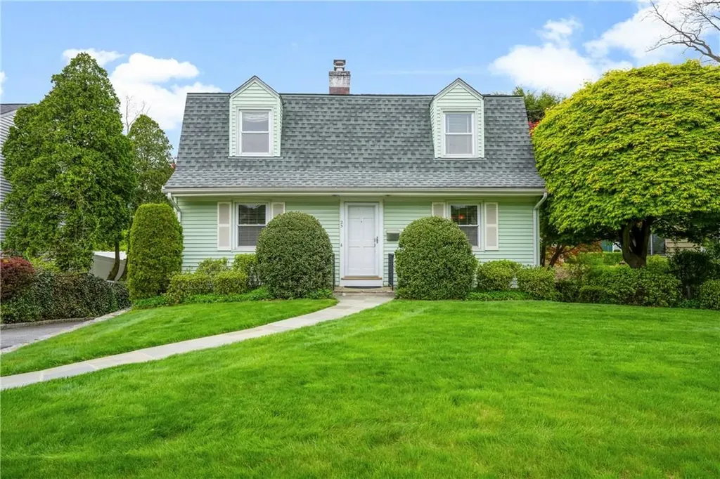 25 Miller Terrace White Plains NY 10607