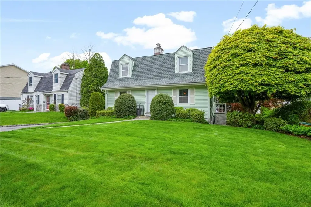 25 Miller Terrace White Plains NY 10607