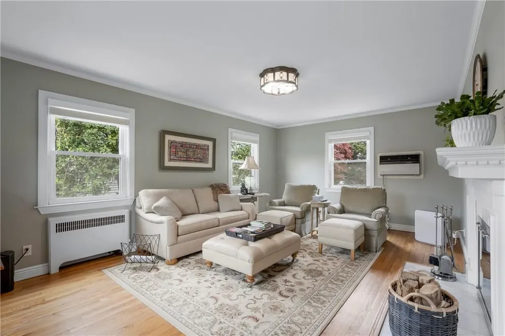 25 Miller Terrace White Plains NY 10607