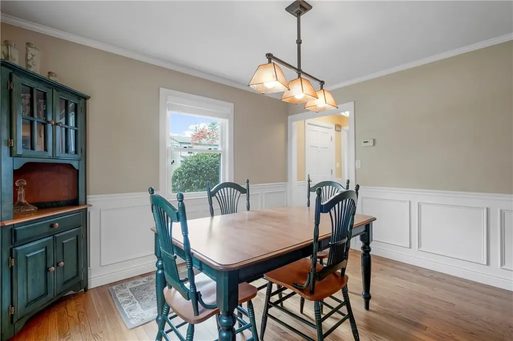 25 Miller Terrace White Plains NY 10607