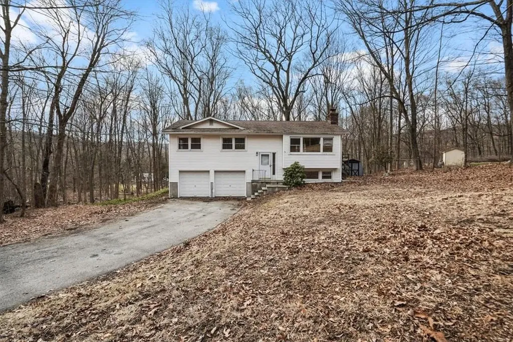 19 Hy Vue Terrace Cold Spring NY 10516