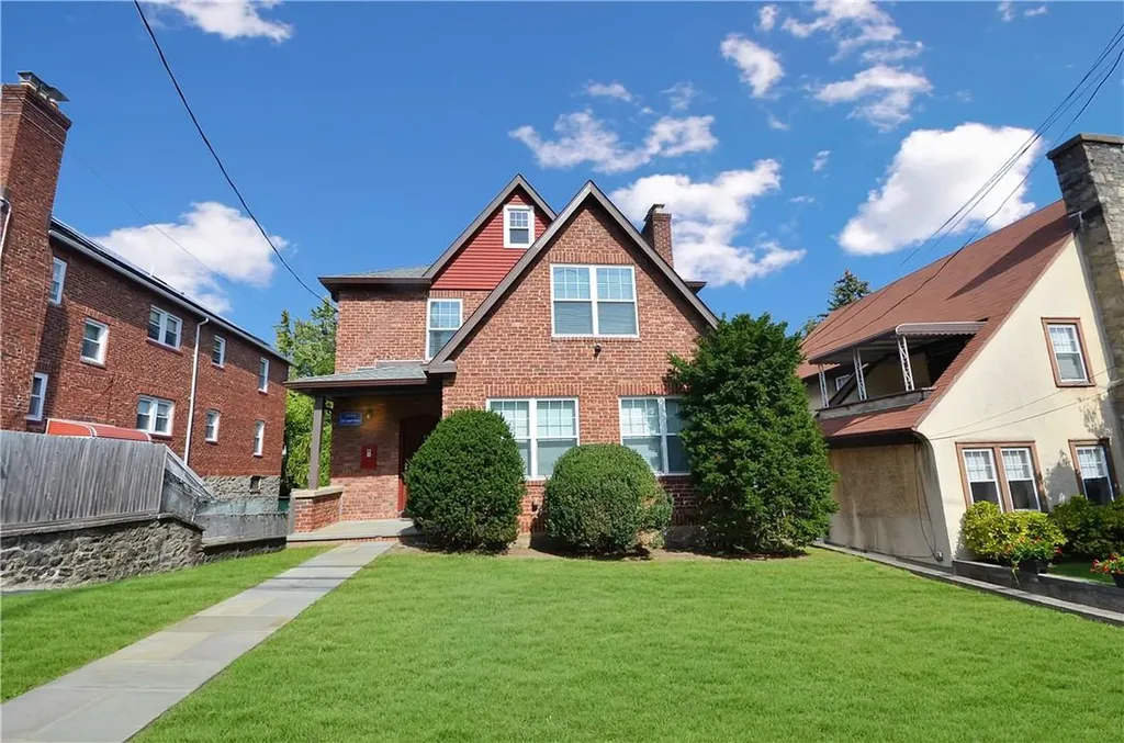 93 Greenvale Avenue Yonkers NY 10703