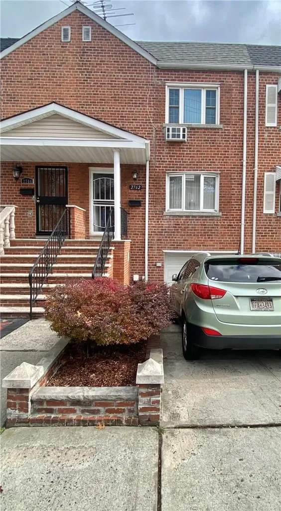 2762 Bouck Avenue Bronx NY 10469