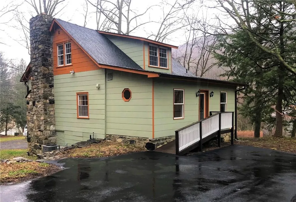 455 Peekskill Hollow Road Putnam Valley NY 10579