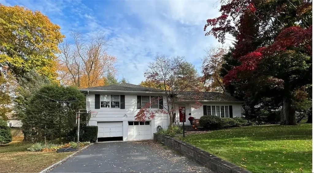 11 Old Orchard Road Rye Brook NY 10573