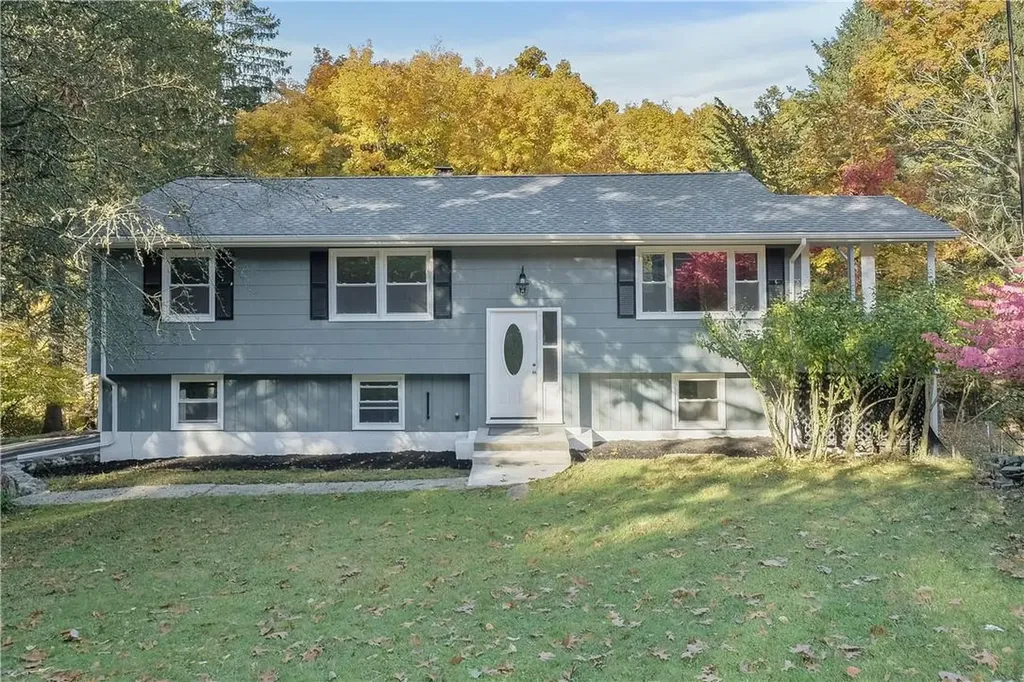 54 Lakeview Road Carmel NY 10512