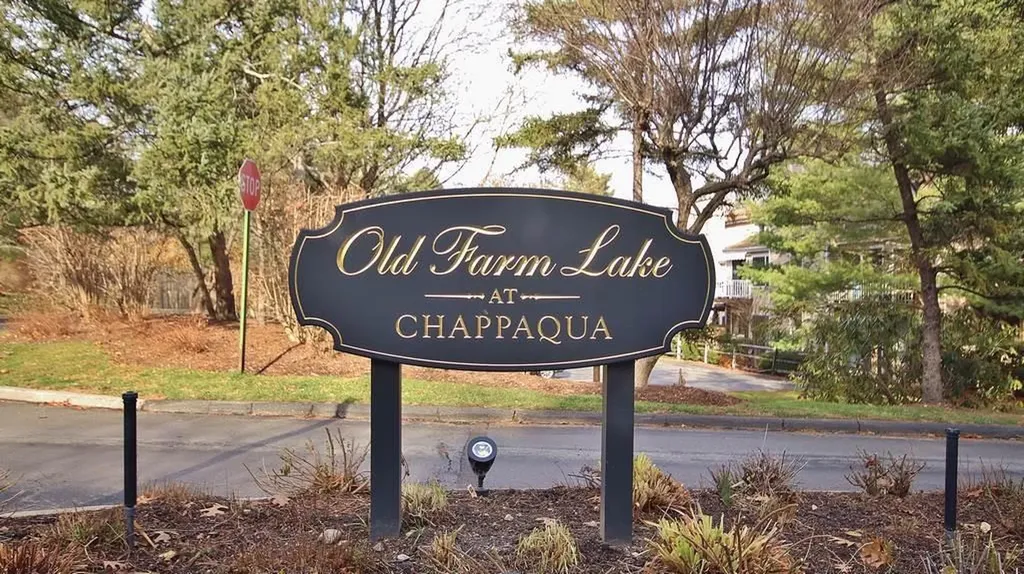 160 Birchwood Close Chappaqua NY 10514