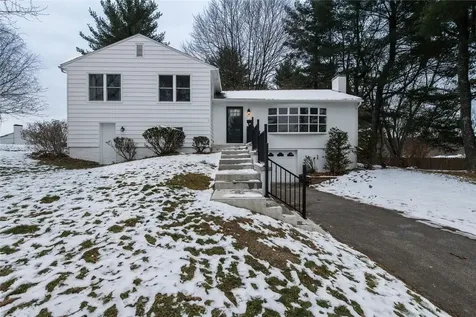 7 Dublin Lane Poughkeepsie NY 12603