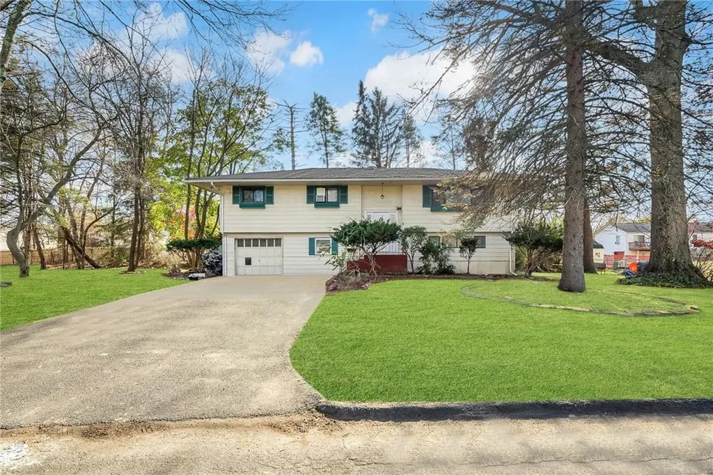 13 Forestdale Road Spring Valley NY 10977