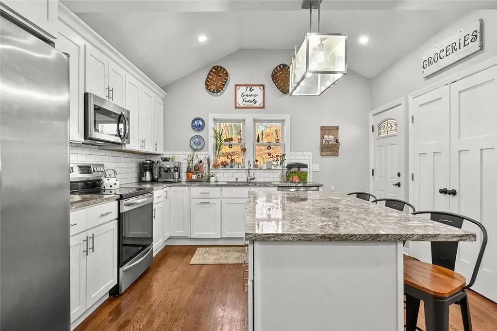 17 Rockwood Road Carmel NY 10512