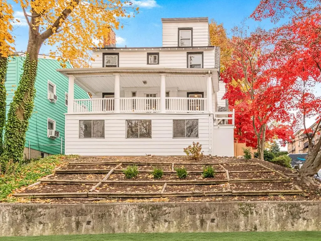 8 Hudsonview Terrace Yonkers NY 10701