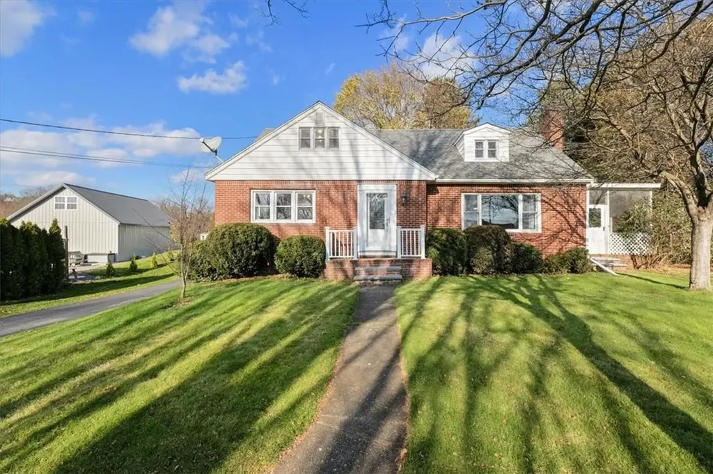 24 Purdy Avenue Marlboro NY 12542