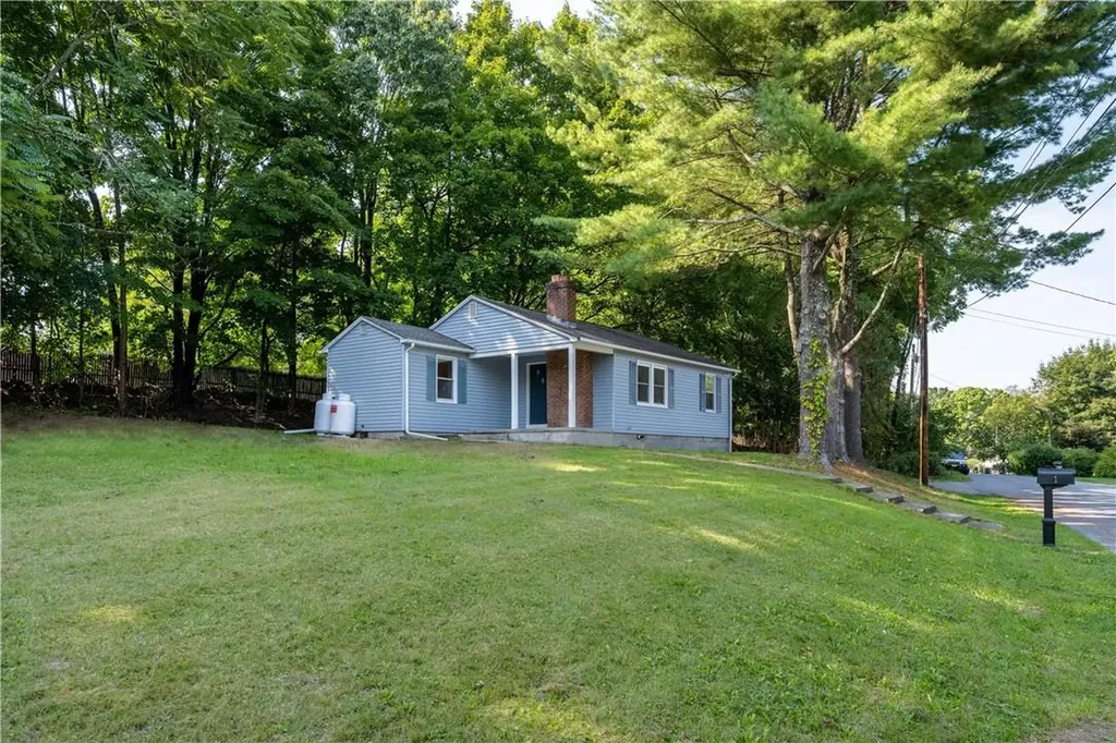 1 Gary Drive Hyde Park NY 12538