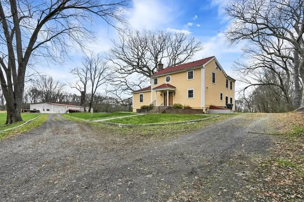1400 County Route 12 New Hampton NY 10958
