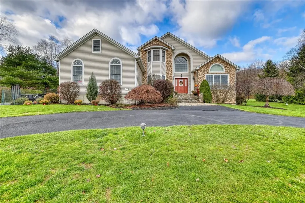 112 Denniston Drive New Windsor NY 12553