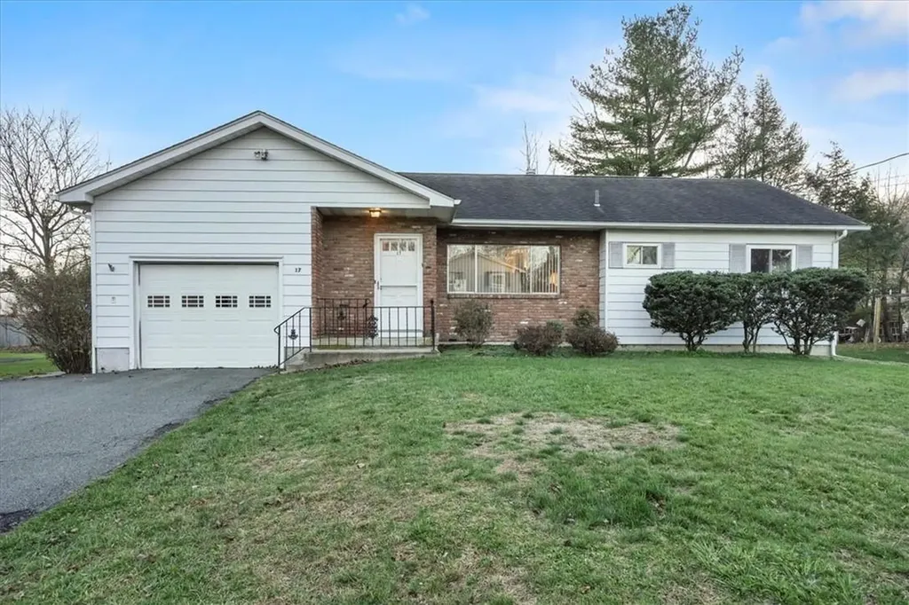 17 Allerton Avenue Middletown NY 10940