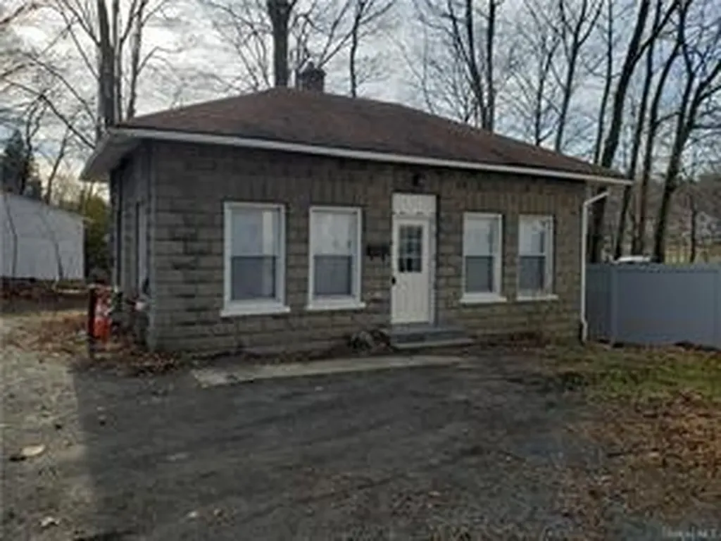 30 Millpond Parkway Monroe NY 10950