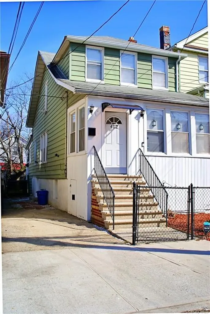 412 Saint Lawrence Avenue Bronx NY 10473