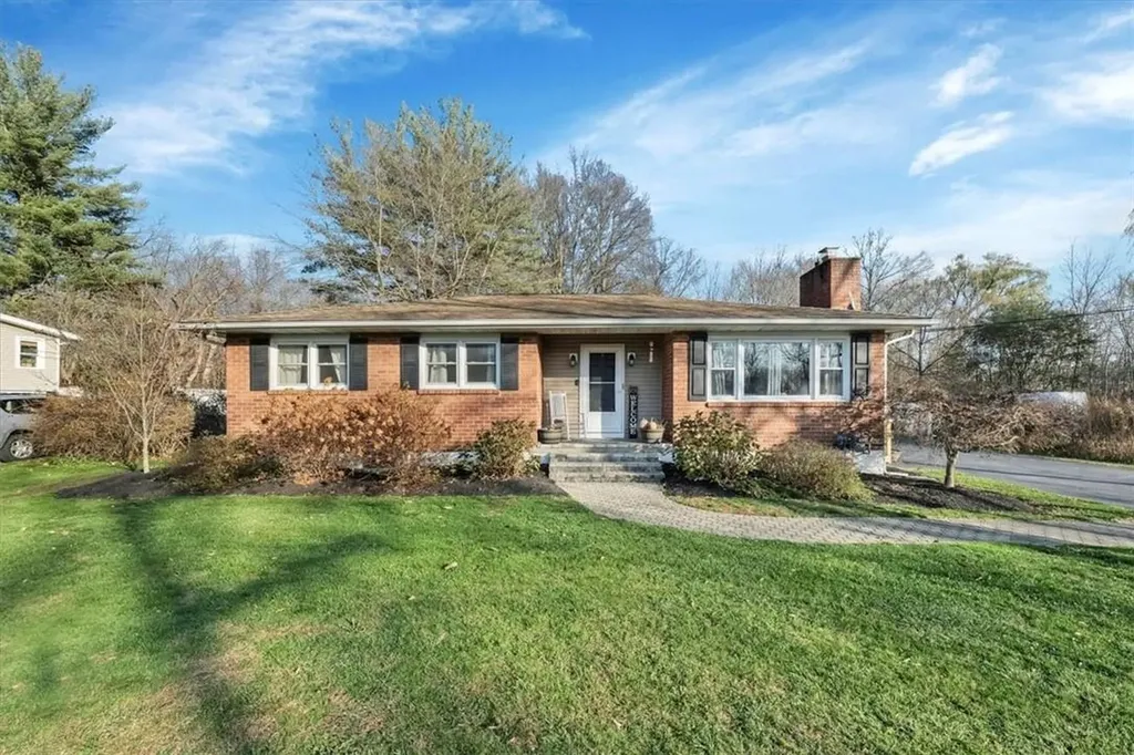 94 Lakeside Road Newburgh NY 12550
