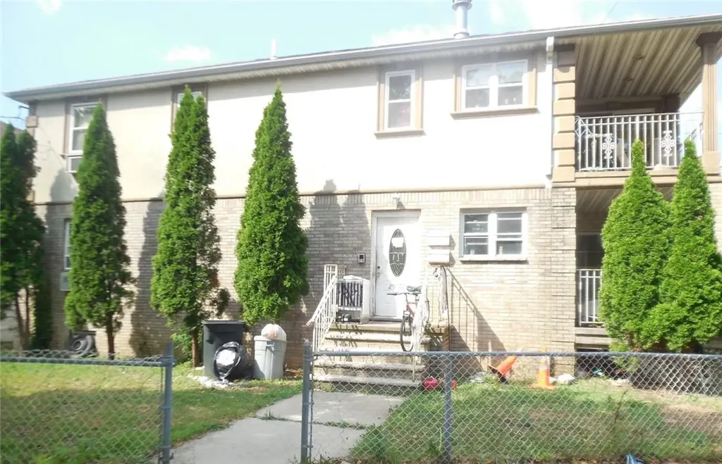 2970 Cross Bronx Expressway Bronx NY 10465