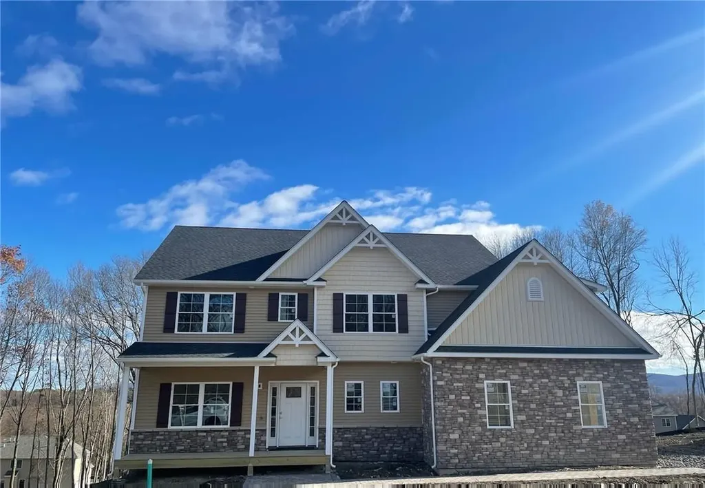 94 Joyce Way New Windsor NY 12553
