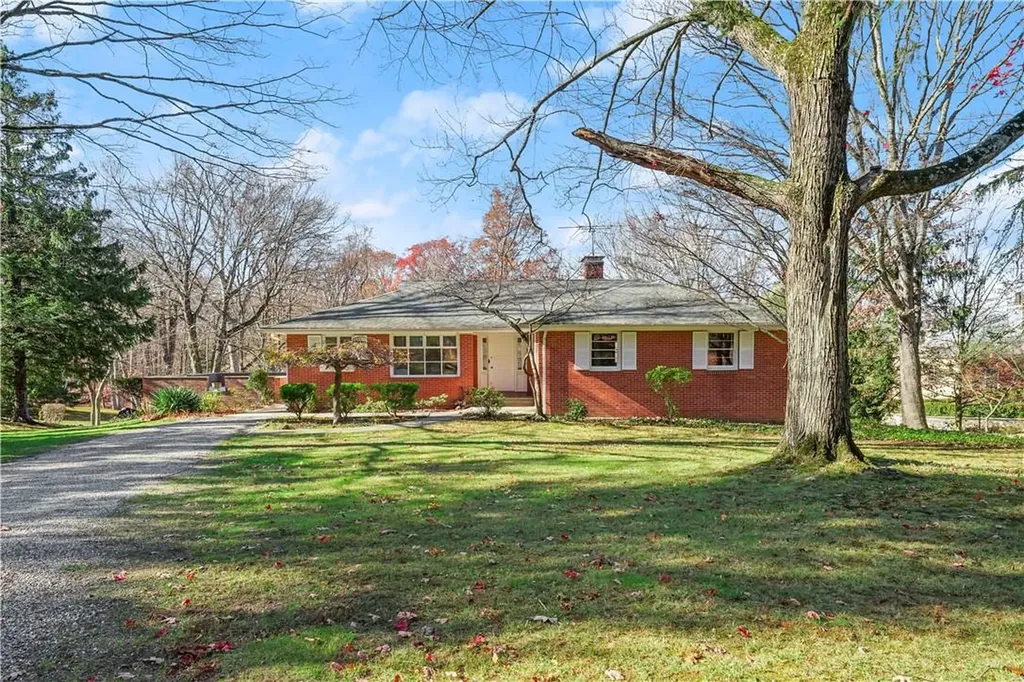 54 Chestnut Ridge Road Armonk NY 10504
