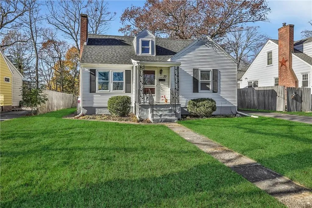 33 Lakeview Avenue Poughkeepsie NY 12601