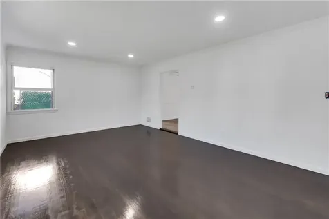 18 Miller Terrace White Plains NY 10607