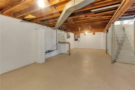 18 Miller Terrace White Plains NY 10607